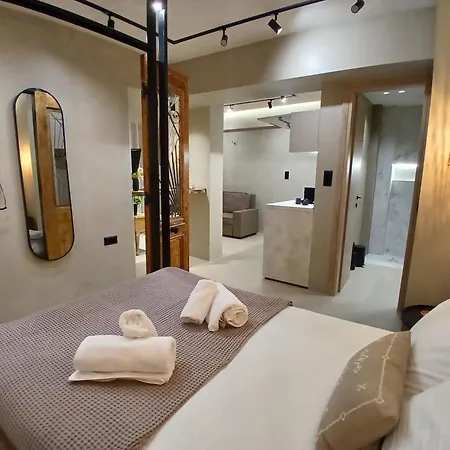 Apartment ύρια House's *