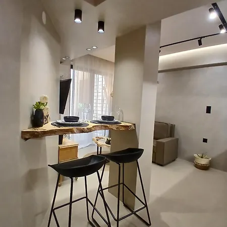 Апартаменты ύρια House's *